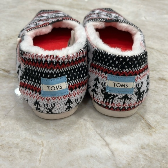 NEW TOMS Alpargata Slippers | Fair Isle Reindeer Print | Faux Fur Lined | Size 9 - Picture 3 of 11